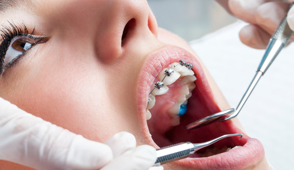 Treating patient with dental emergency 